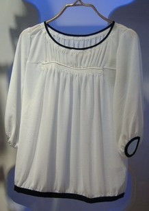 老店新開，品質傳承 專柜正品O LY、V Moda、歐力羽絨服批發零售